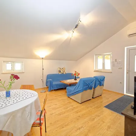Apartments Bosnjak 804 באלה